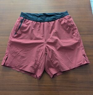 Ten Thousand Interval Shorts 7” Men's Size Medium Lined Gym